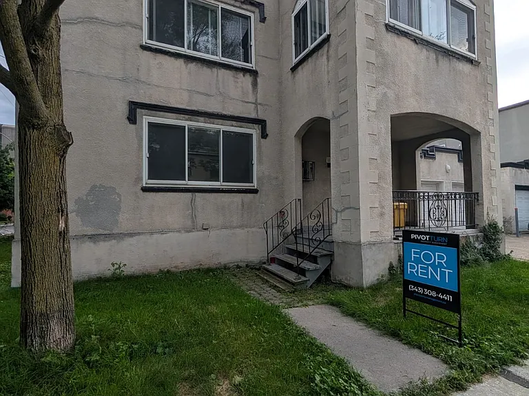 324 Laurier Ave E #MAIN — Photo 1