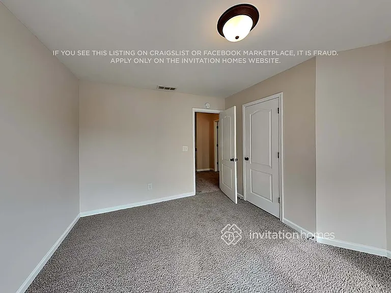 625 Excalibur Ct SE — Photo 18