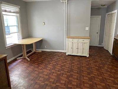2nd image of 2158 Ellis Ave