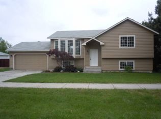 8220 N Marabou Dr, Hayden Lake, ID 83835