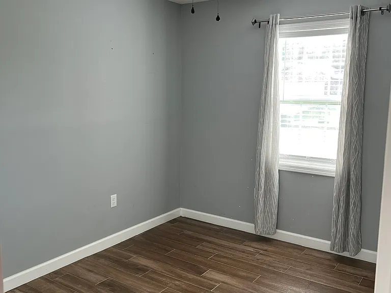701 Troy Cv — Photo 10