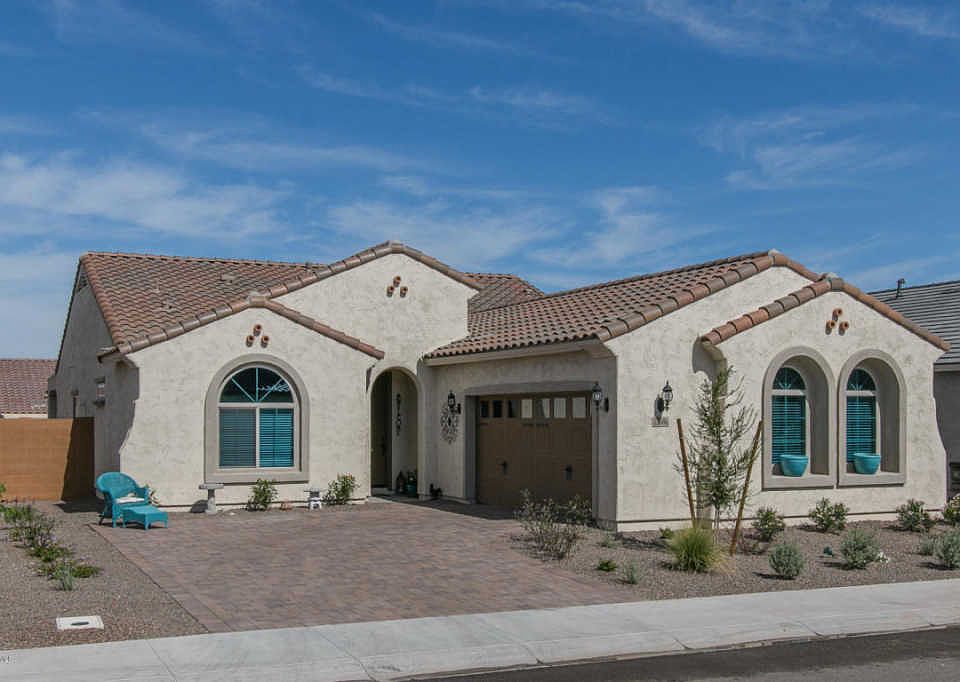 1st image of 25946 W Piute Ave