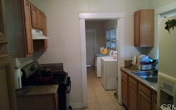 4th image of 2864 N East St