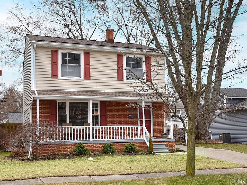 1st image of 510 Kinross Ave