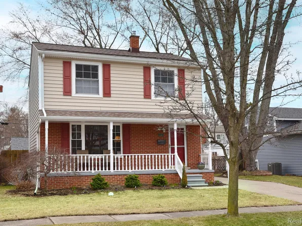 510 Kinross Ave, Clawson, MI 48017