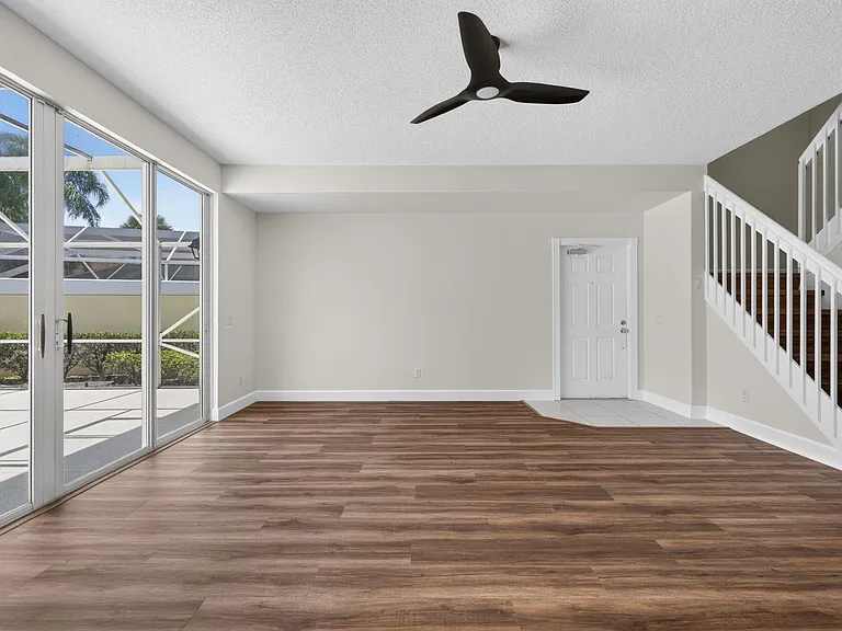 112 Santa Barbara Way — Photo 13