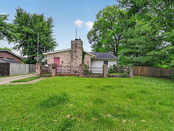 2nd image of 844 Midway Ct