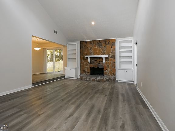 5th image of 8620 Glenwoods Dr