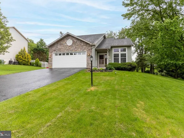 120 Jefferson Cir, Bellefonte, PA 16823