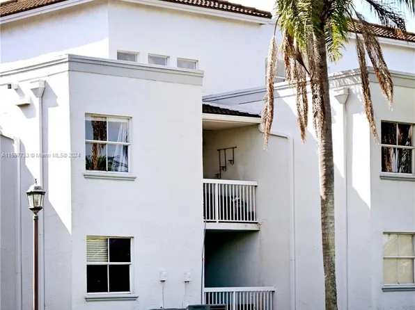 9745 NW 49th Ter #417, Doral, FL 33178