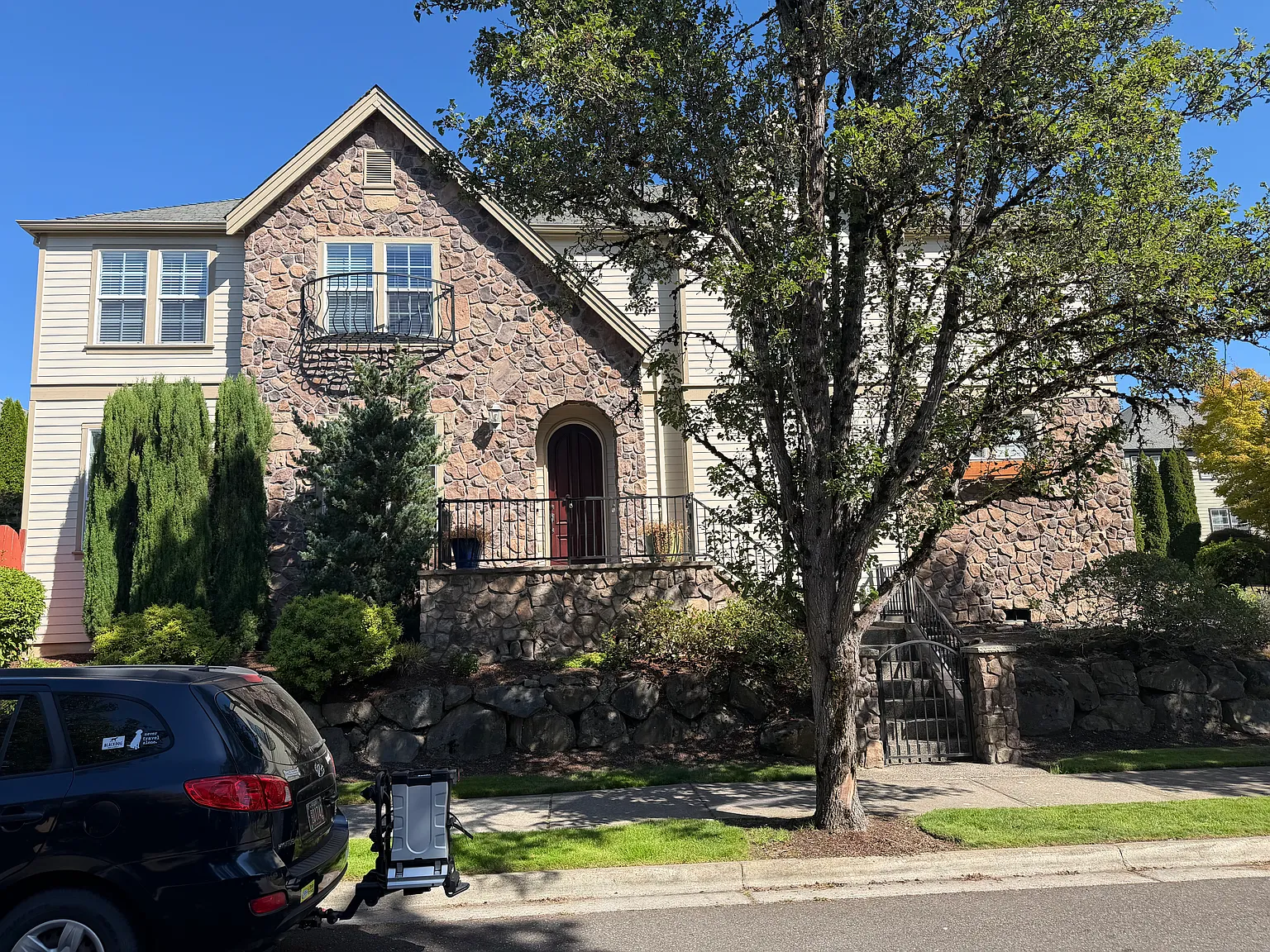 5 bed, 2633 sqft, $3,650 — Photo 2