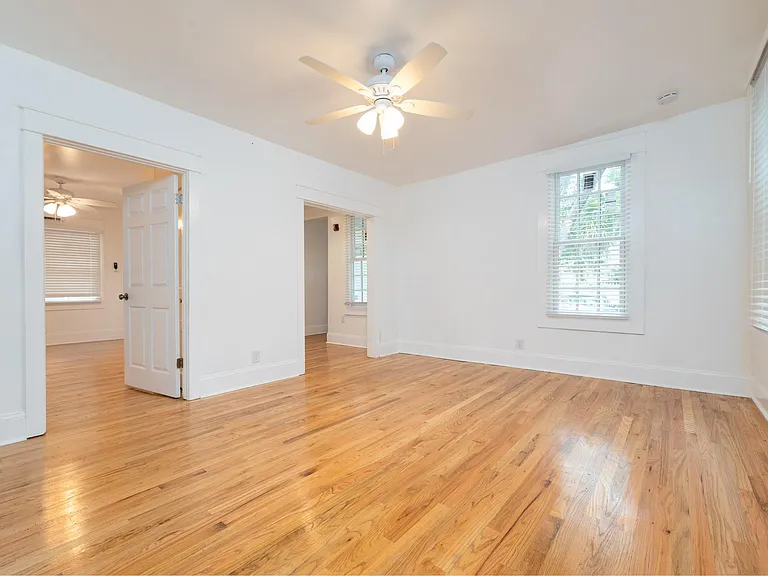 260 Saint George St #6 — Photo 4