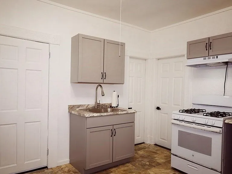 1592 Dwight St #1 — Photo 3