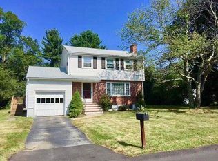 4 High Pine Ave, Burlington, MA 01803