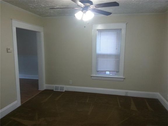 5th image of 610 Wayne Ave