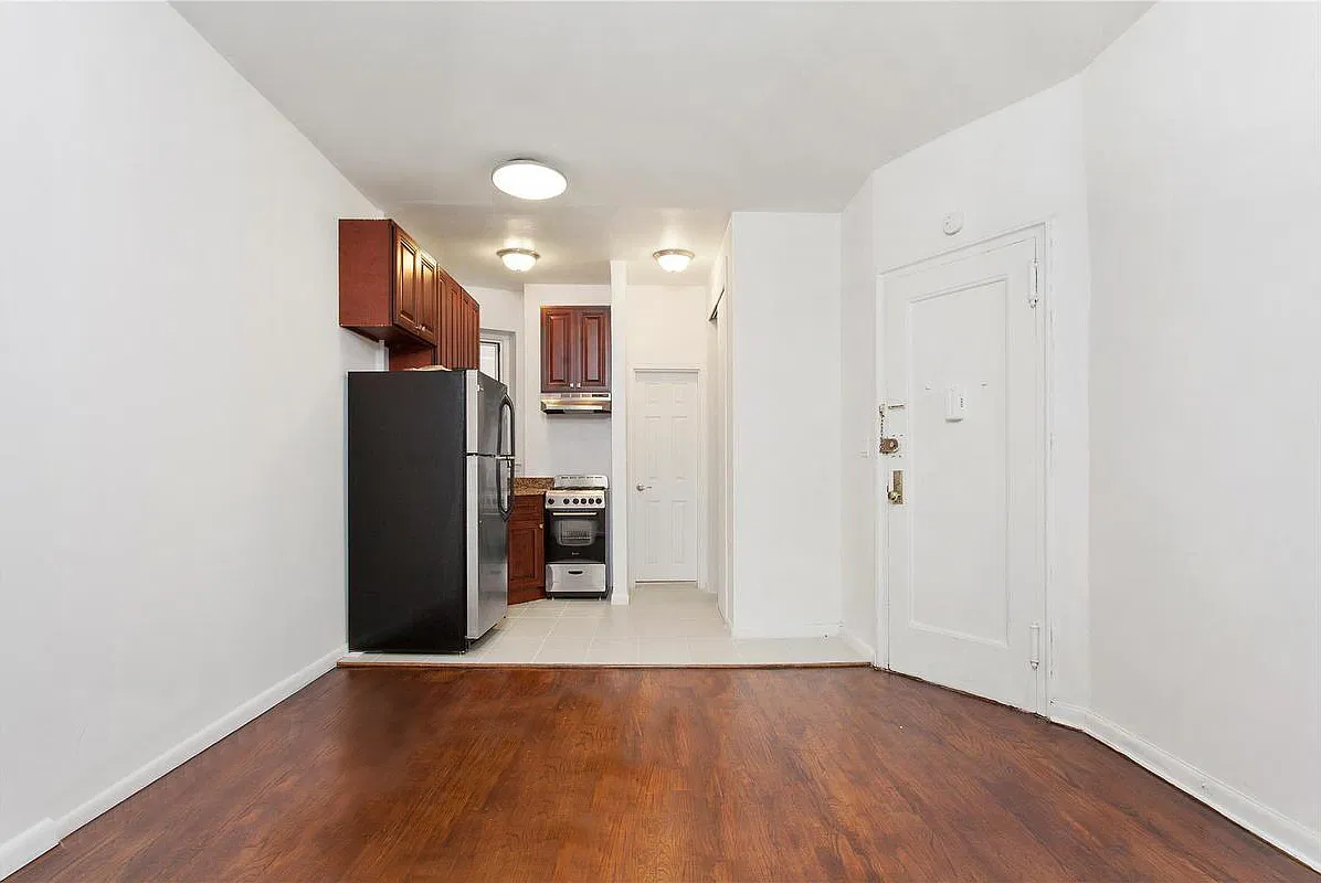 519 East 81st Street — Photo 1