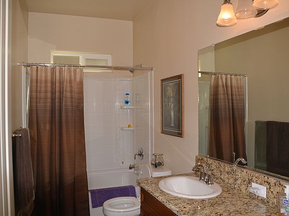 5th image of 3145 N Carriage Ave