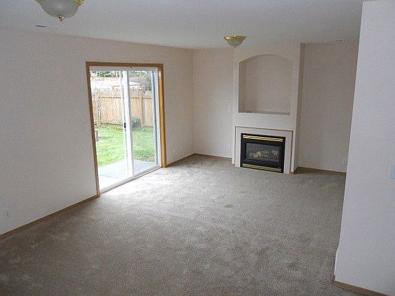 5th image of 5809 52nd Ave NE
