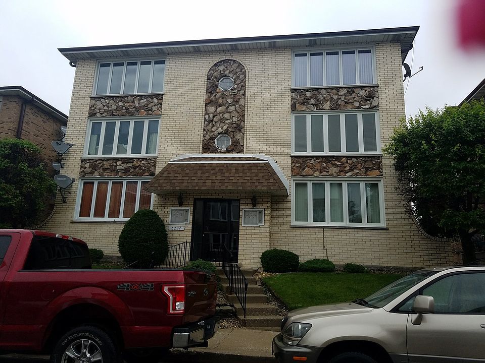1st image of 6237 S Newland Ave APT 3S