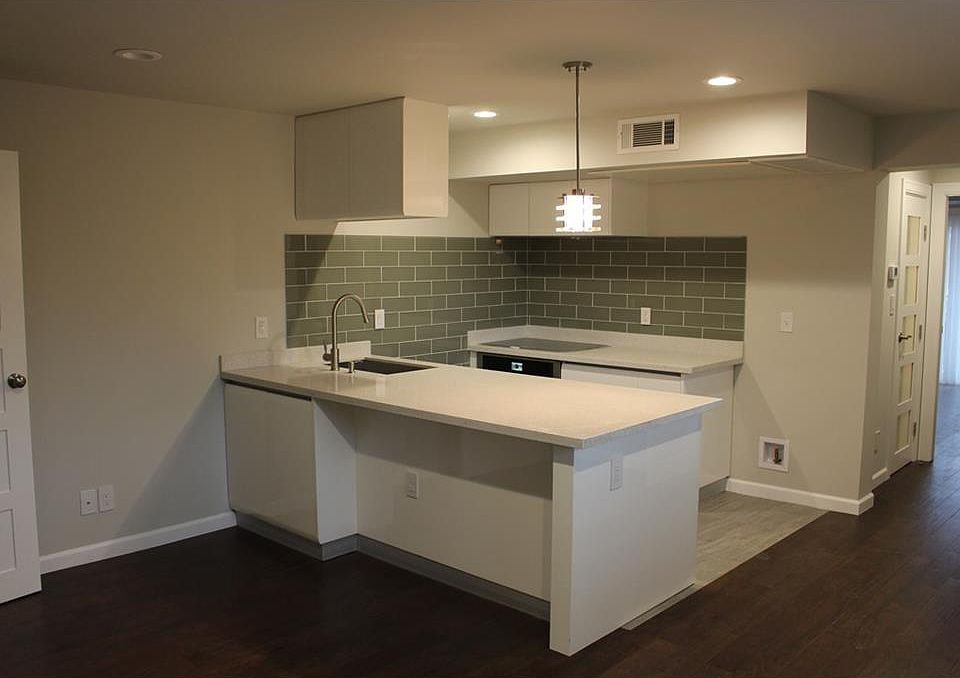 1st image of 3110 Red River St #D310