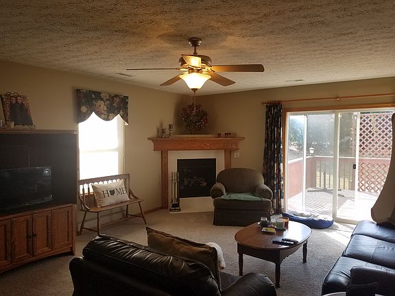 2nd image of 3934 Marsh Creek Ln