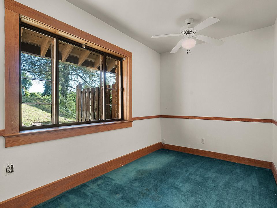 37th image of 2910 Crest Terrace Dr