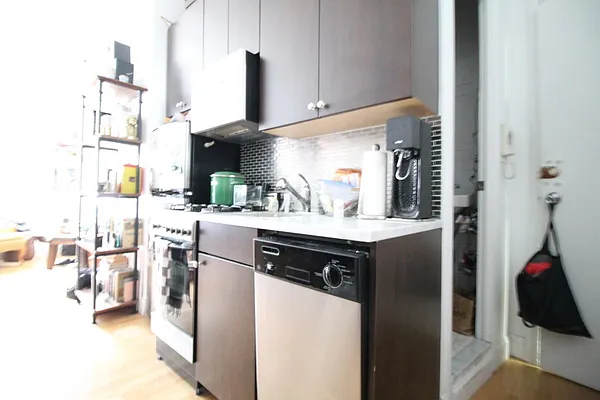 Rented by Platinum Properties | media 18