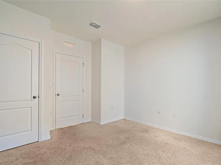 1316 Sugarwood St — Photo 11