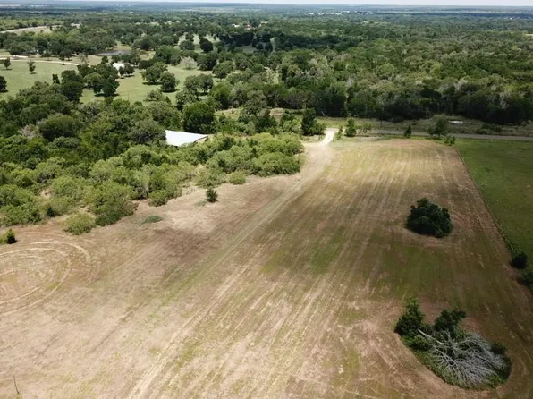 159 N Cedar Creek Dr, Cedar Creek, TX 78612