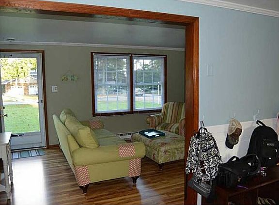 4th image of 3196 S Shore Dr