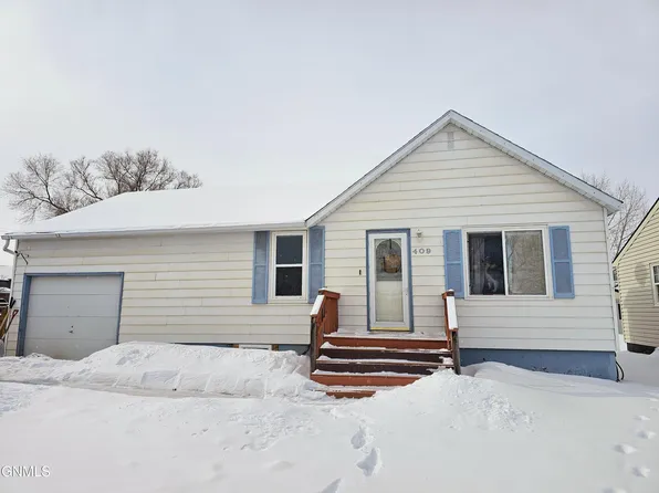 409 3rd St NE, Watford City, ND 58854