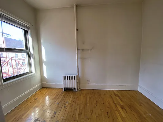 Rented by City Connections Realty | media 16