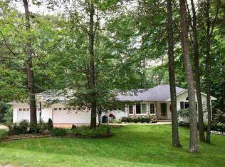 10669 Tall Oaks Ct, Roscommon, MI