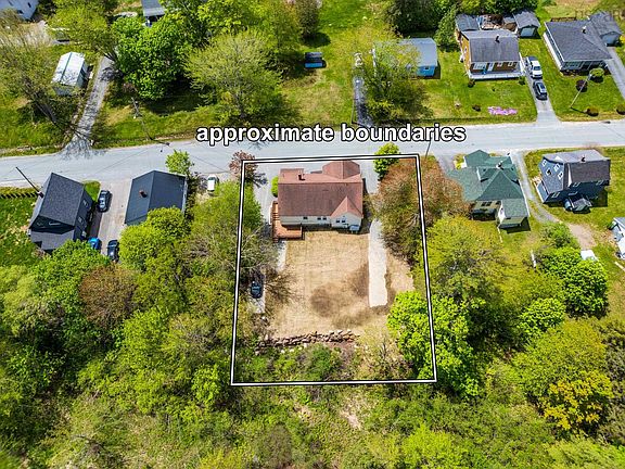 5th image of 24 Varner Rd