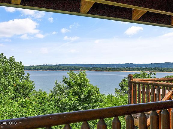 53rd image of 430 Sugar Cove Way