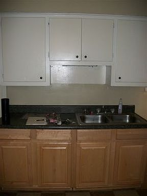 2nd image of 72 Clark Pl APT 2
