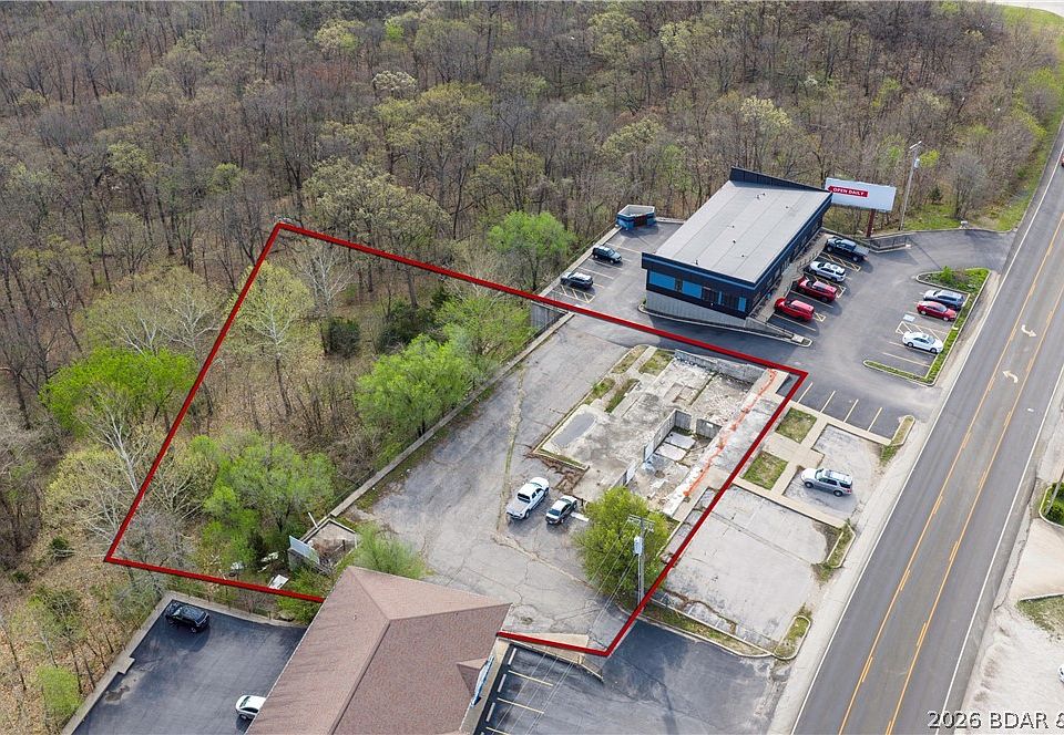 1st image of 3285 Bagnell Dam Blvd