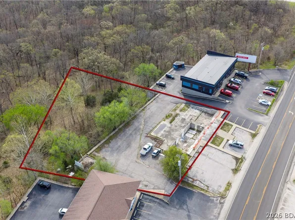 3285 Bagnell Dam Blvd, Lake Ozark, MO 65049