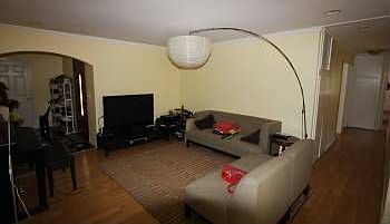 2nd image of 961 Maddux Dr