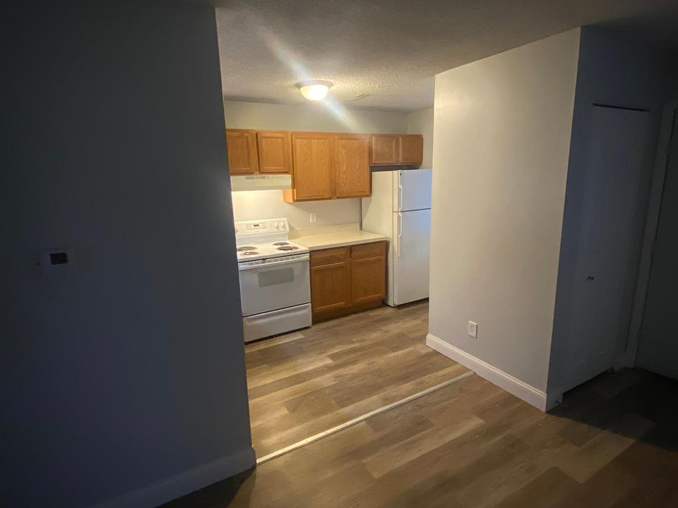 1st image of 2595 Terrace Ave APT 11
