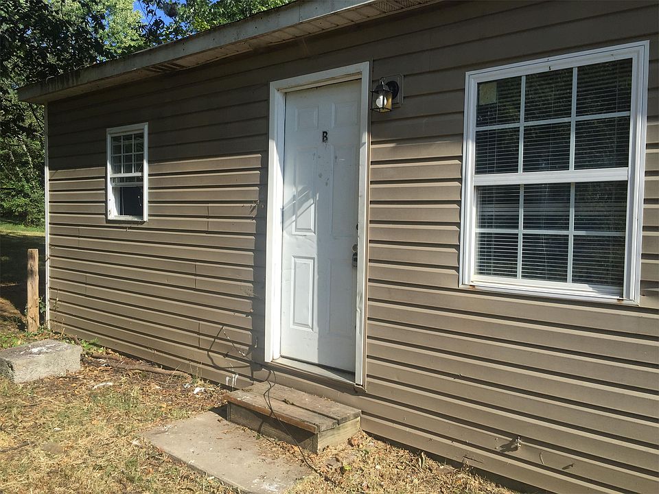 1st image of 952 Connor St APT B