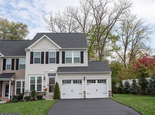 1 Hawkswell Cir, Oreland, PA 19075