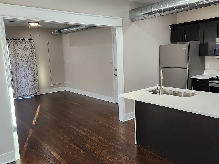 4011 Harrison St — Photo 14