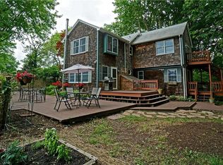 109 Howland Ave, Jamestown, RI 02835
