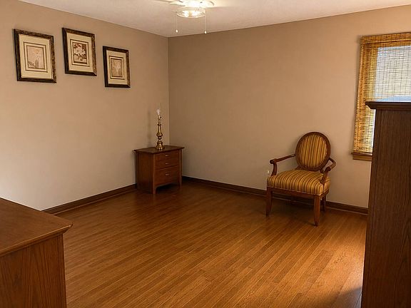 3rd image of 1373 Fernwood Ct