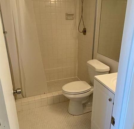 4th image of 2786 Tennis Club Dr APT 104