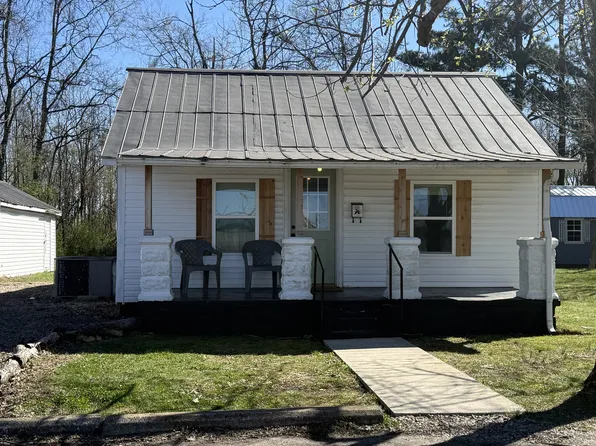 219 Cedar St, Hohenwald, TN 38462