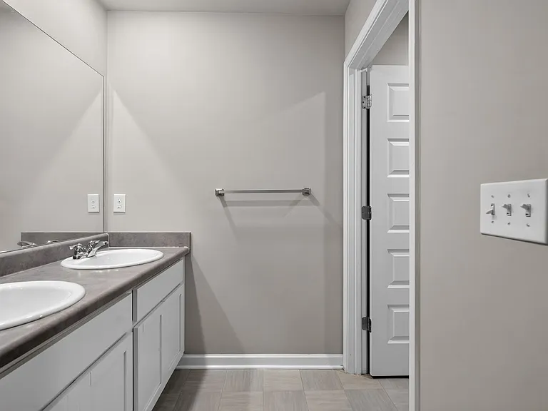 446 Furlough Dr — Photo 21