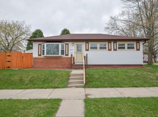 5431 W Crawford Ave, Milwaukee, WI 53220