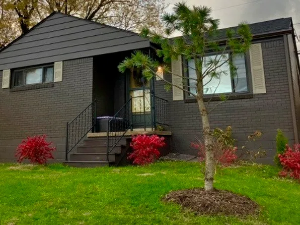 341 Sycamore St, Imperial, PA 15126